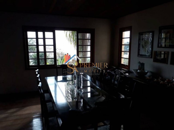 Imagem Casa com 3 Quartos à Venda, 210 m² em Jardim Morumbi, Centro - Florianópolis Imagem Casa com 3 Quartos à Venda, 210 m² em Jardim Morumbi, Centro - Florianópolis