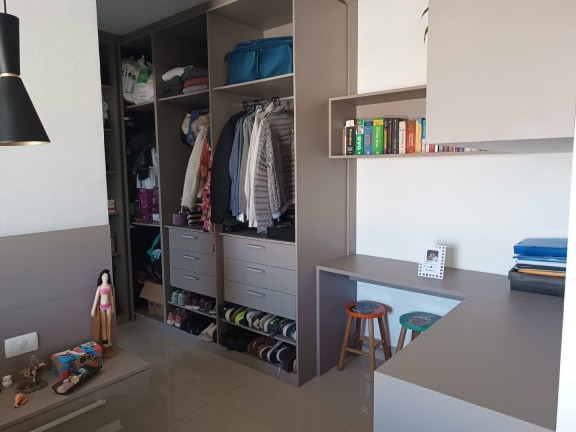Imagem Imóvel com 4 Quartos à Venda, 315 m² em Canto Do Forte - Praia Grande Imagem Imóvel com 4 Quartos à Venda, 315 m² em Canto Do Forte - Praia Grande