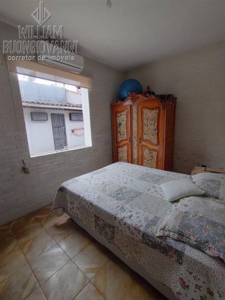 Imagem Casa com 3 Quartos à Venda, 146 m² em Flórida - Praia Grande Imagem Casa com 3 Quartos à Venda, 146 m² em Flórida - Praia Grande