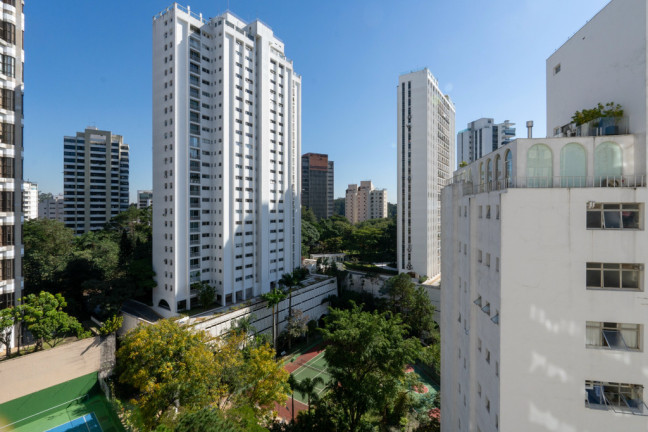 Imagem Apartamento com 3 Quartos à Venda, 132 m² em Real Parque - São Paulo Imagem Apartamento com 3 Quartos à Venda, 132 m² em Real Parque - São Paulo