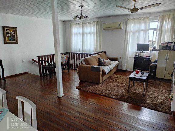 Imagem Casa com 8 Quartos à Venda, 264 m² em Centro - Balneário Camboriú Imagem Casa com 8 Quartos à Venda, 264 m² em Centro - Balneário Camboriú