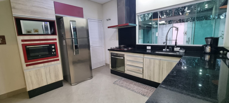 Imagem Casa de Condomínio com 4 Quartos à Venda, 360 m² em Reserva Dos Lagos - Pindamonhangaba Imagem Casa de Condomínio com 4 Quartos à Venda, 360 m² em Reserva Dos Lagos - Pindamonhangaba