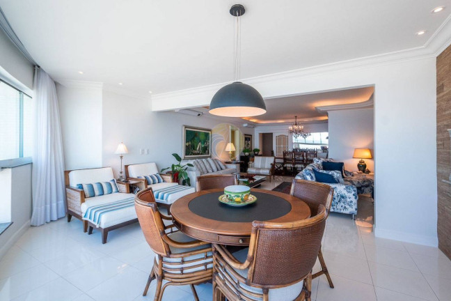 Imagem Apartamento com 3 Quartos à Venda,  em Centro - Balneário Camboriú