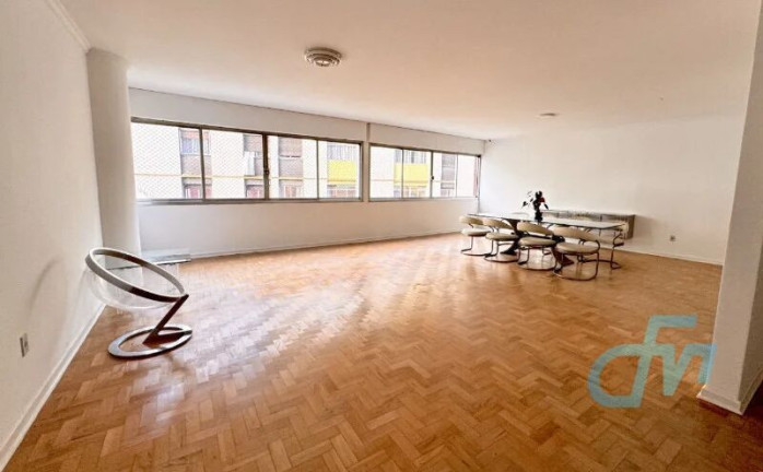 Apartamento com 4 Quartos para Alugar, 238 m² em Santa Cecília - São Paulo