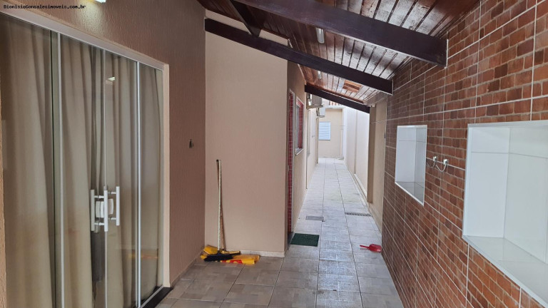 Imagem Casa com 2 Quartos à Venda, 139 m² em Centro - Peruíbe Imagem Casa com 2 Quartos à Venda, 139 m² em Centro - Peruíbe