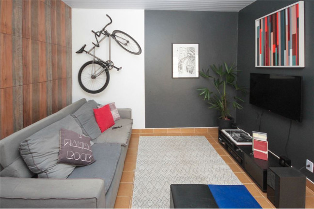 Imagem Casa com 4 Quartos à Venda, em Cambuci - São Paulo Imagem Casa com 4 Quartos à Venda, em Cambuci - São Paulo