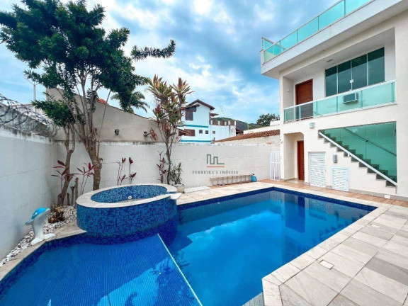 Imagem Casa com 7 Quartos à Venda, 378 m² em Itaipu - Niterói Imagem Casa com 7 Quartos à Venda, 378 m² em Itaipu - Niterói