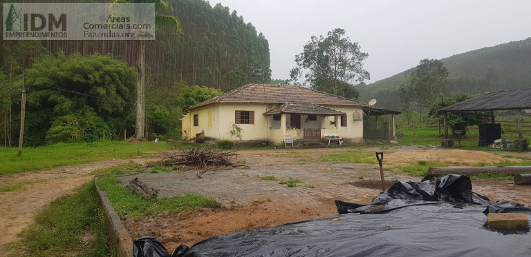 Imagem Chácara à Venda, 768 m² em Paraibuna Imagem Chácara à Venda, 768 m² em Paraibuna