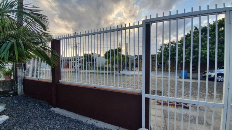 Imagem Casa com 4 Quartos à Venda, 225 m² em Capão Novo - Capao Da Canoa