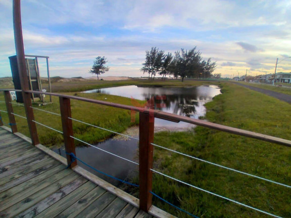Imagem Casa com 2 Quartos para Alugar,  em Capão Da Canoa