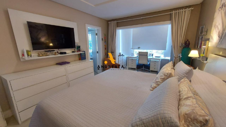 Imagem Casa de Condomínio com 6 Quartos à Venda, 450 m² em Barra Da Tijuca - Rio De Janeiro Imagem Casa de Condomínio com 6 Quartos à Venda, 450 m² em Barra Da Tijuca - Rio De Janeiro