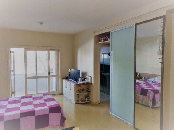Imagem Imóvel com 3 Quartos à Venda, em Jardim Itu - Porto Alegre Imagem Imóvel com 3 Quartos à Venda, em Jardim Itu - Porto Alegre