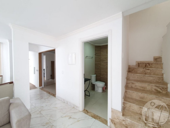 Imagem Sobrado com 3 Quartos à Venda, 304 m² em Centro - Balneário Camboriú
