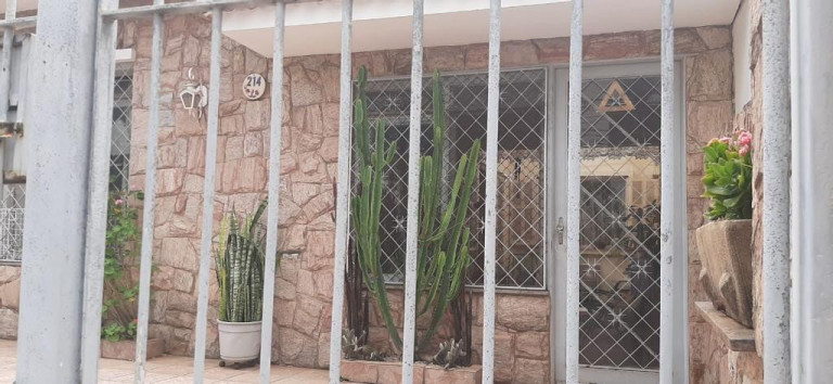 Imagem Imóvel com 4 Quartos à Venda, 160 m² em Vila Itapura - Campinas