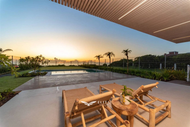 Imagem Casa com 5 Quartos à Venda, 458 m² em Praia Do Estaleiro - Balneário Camboriú