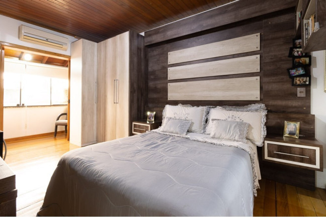 Imagem Casa com 3 Quartos à Venda, 190 m² em Rubem Berta - Porto Alegre