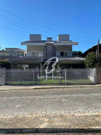 Imagem Sobrado com 3 Quartos para Temporada, em Bombas - Bombinhas Imagem Sobrado com 3 Quartos para Temporada, em Bombas - Bombinhas