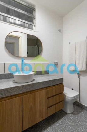 Imagem Apartamento com 2 Quartos à Venda, 70 m² em Copacabana - Rio De Janeiro