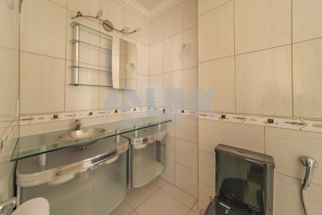 Imagem Apartamento com 3 Quartos à Venda, 133 m² em Independência - Porto Alegre Imagem Apartamento com 3 Quartos à Venda, 133 m² em Independência - Porto Alegre