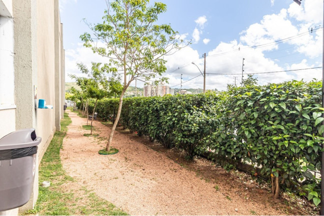 Imagem Imóvel com 3 Quartos à Venda,  em Jardim Carvalho - Porto Alegre