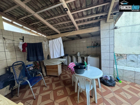 Imagem Casa com 4 Quartos à Venda, 296 m² em Setor Coimbra - Goiânia Imagem Casa com 4 Quartos à Venda, 296 m² em Setor Coimbra - Goiânia