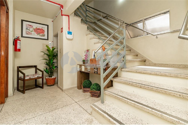 Imagem Apartamento com 1 Quarto à Venda, 39 m² em Passo Da Areia - Porto Alegre Imagem Apartamento com 1 Quarto à Venda, 39 m² em Passo Da Areia - Porto Alegre