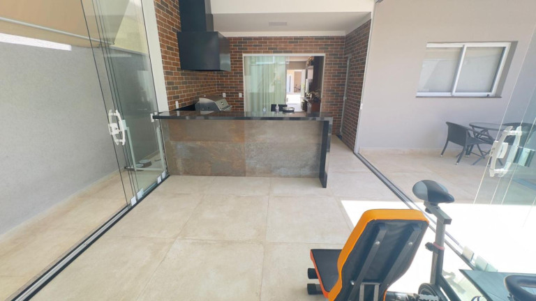 Imagem Casa de Condomínio com 3 Quartos à Venda, 187 m² em Apaga Fogo - Valinhos Imagem Casa de Condomínio com 3 Quartos à Venda, 187 m² em Apaga Fogo - Valinhos