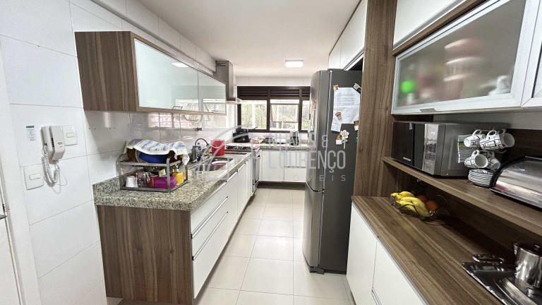 Imagem Apartamento com 3 Quartos à Venda, 246 m² em Gonzaga - Santos Imagem Apartamento com 3 Quartos à Venda, 246 m² em Gonzaga - Santos