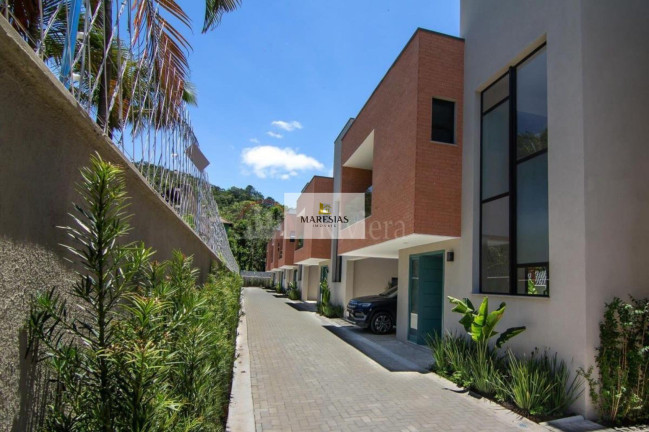 Imagem Casa com 3 Quartos à Venda, 202 m² em Camburi - São Sebastião