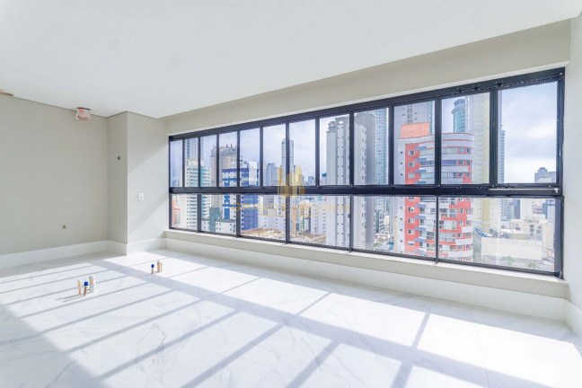 Imagem Apartamento com 3 Quartos à Venda, 130 m² em Centro - Balneário Camboriú Imagem Apartamento com 3 Quartos à Venda, 130 m² em Centro - Balneário Camboriú