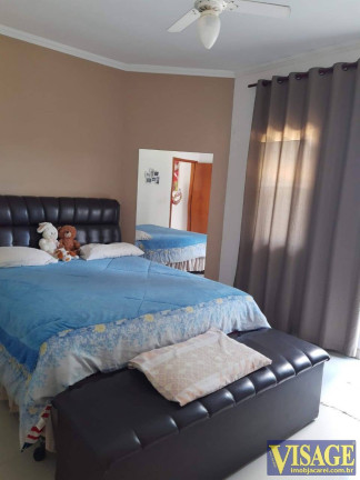Imagem Casa com 4 Quartos à Venda, em Vila Branca - Jacareí Imagem Casa com 4 Quartos à Venda, em Vila Branca - Jacareí