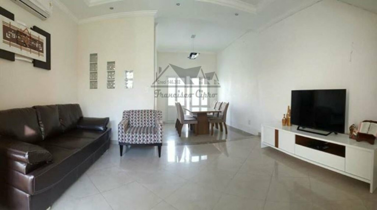 Sobrado com 3 Quartos à Venda, 219 m² em Vila Indiana - Guaratinguetá