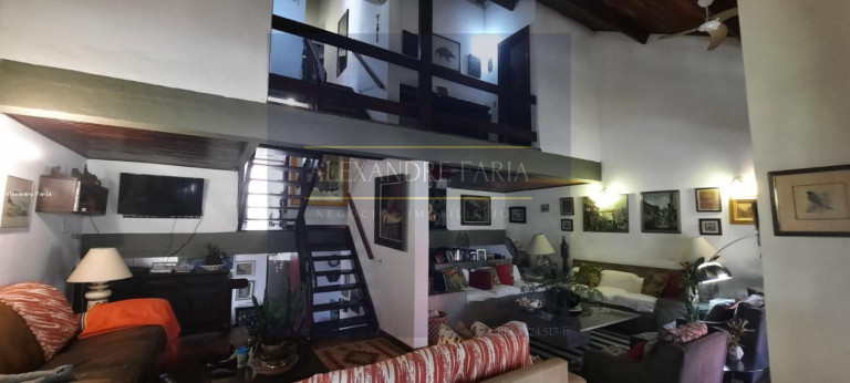Imagem Casa com 6 Quartos à Venda, 260 m² em Guaecá - São Sebastião