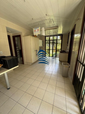 Imagem Casa com 3 Quartos à Venda, 261 m² em Candeal - Salvador