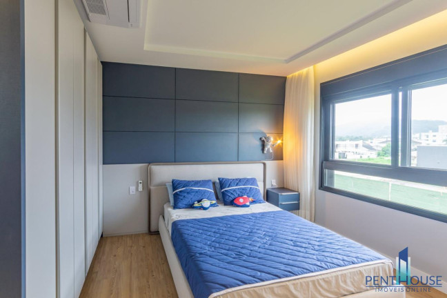 Imagem Casa com 4 Quartos à Venda, 390 m² em Centro - Camboriú Imagem Casa com 4 Quartos à Venda, 390 m² em Centro - Camboriú