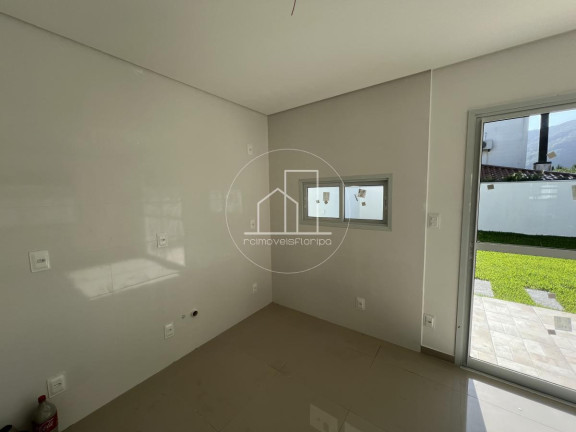 Imagem Casa com 3 Quartos à Venda, 150 m² em São João Do Rio Vermelho - Florianópolis Imagem Casa com 3 Quartos à Venda, 150 m² em São João Do Rio Vermelho - Florianópolis