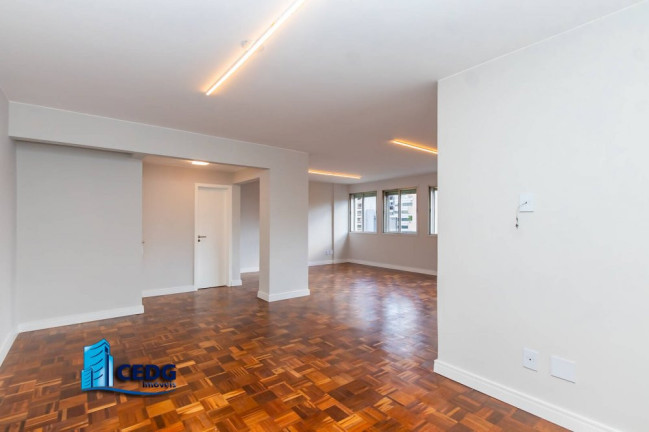 Apartamento com 3 Quartos à Venda, 146 m² em Centro - Curitiba