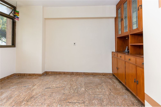 Imagem Imóvel com 4 Quartos à Venda, em Higienópolis - São Paulo Imagem Imóvel com 4 Quartos à Venda, em Higienópolis - São Paulo