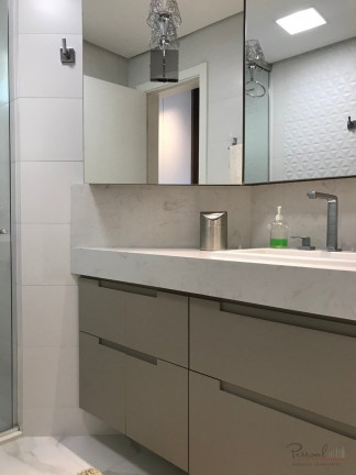 Imagem Apartamento com 3 Quartos à Venda, 159 m² em Agronômica - Florianópolis Imagem Apartamento com 3 Quartos à Venda, 159 m² em Agronômica - Florianópolis