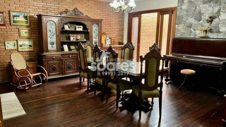 Imagem Sobrado com 4 Quartos à Venda, 392 m² em Centro - Pelotas Imagem Sobrado com 4 Quartos à Venda, 392 m² em Centro - Pelotas