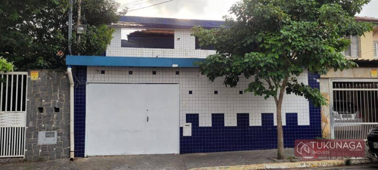 Casa com 3 Quartos para Alugar, 245 m² em Bosque Da Saúde - São Paulo