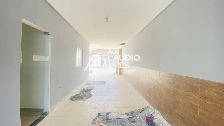 Imagem Casa com 5 Quartos à Venda, 300 m² em Conceição - Feira De Santana