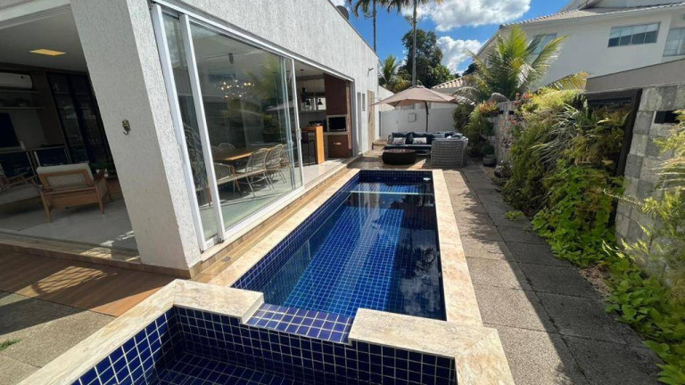 Imagem Casa com 3 Quartos à Venda, 255 m² em Alphaville Flamboyant Residencial Araguaia - Goiânia Imagem Casa com 3 Quartos à Venda, 255 m² em Alphaville Flamboyant Residencial Araguaia - Goiânia