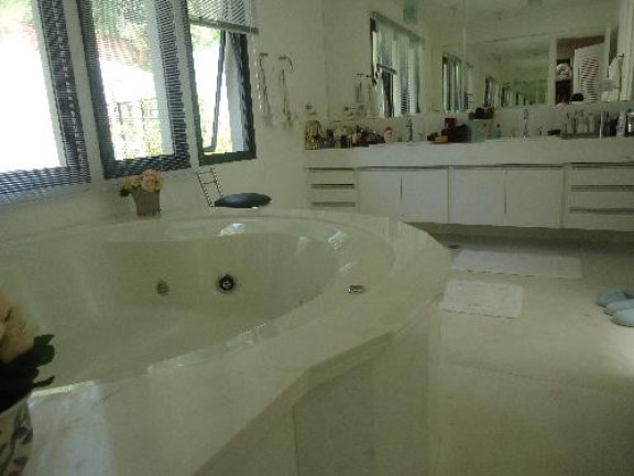 Imagem Casa com 7 Quartos à Venda,  em Alphaville