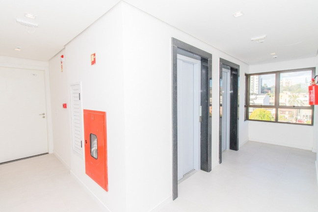Imagem Apartamento com 1 Quarto à Venda, 36 m² em Jardim Botânico - Porto Alegre