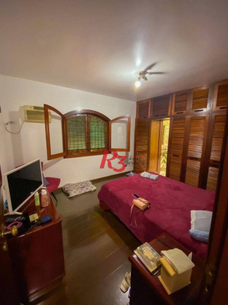 Imagem Casa com 3 Quartos à Venda, 245 m² em Centro - Guarujá Imagem Casa com 3 Quartos à Venda, 245 m² em Centro - Guarujá