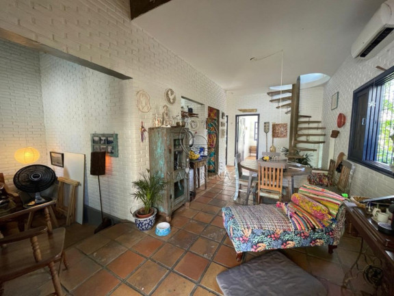Imagem Casa com 3 Quartos à Venda, 300 m² em Itaguá - Ubatuba Imagem Casa com 3 Quartos à Venda, 300 m² em Itaguá - Ubatuba