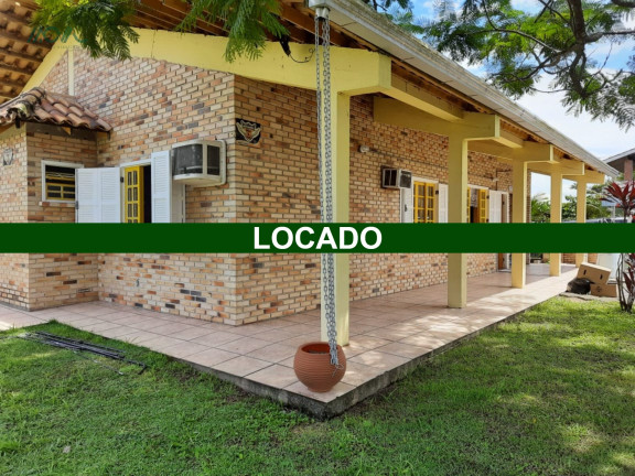 Casa com 3 Quartos para Alugar,  em Farol Do Itapoá Ii - Itapoá