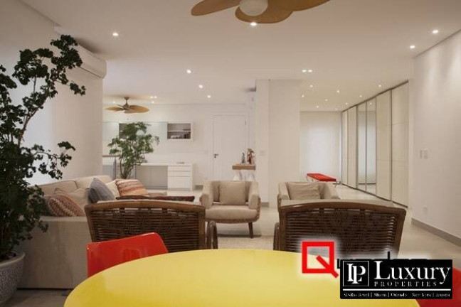 Imagem Casa com 9 Quartos à Venda, 1.535 m² em Tabatinga - Caraguatatuba Imagem Casa com 9 Quartos à Venda, 1.535 m² em Tabatinga - Caraguatatuba