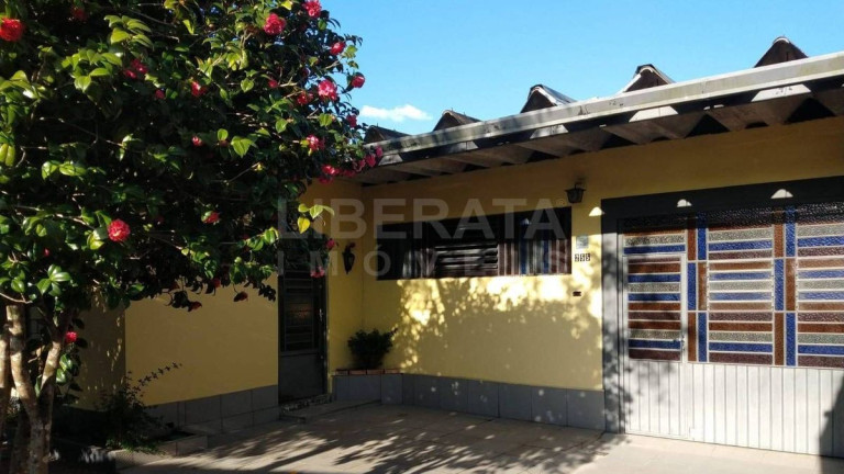 Imagem Casa com 3 Quartos à Venda, em Centro - São José Dos Pinhais Imagem Casa com 3 Quartos à Venda, em Centro - São José Dos Pinhais